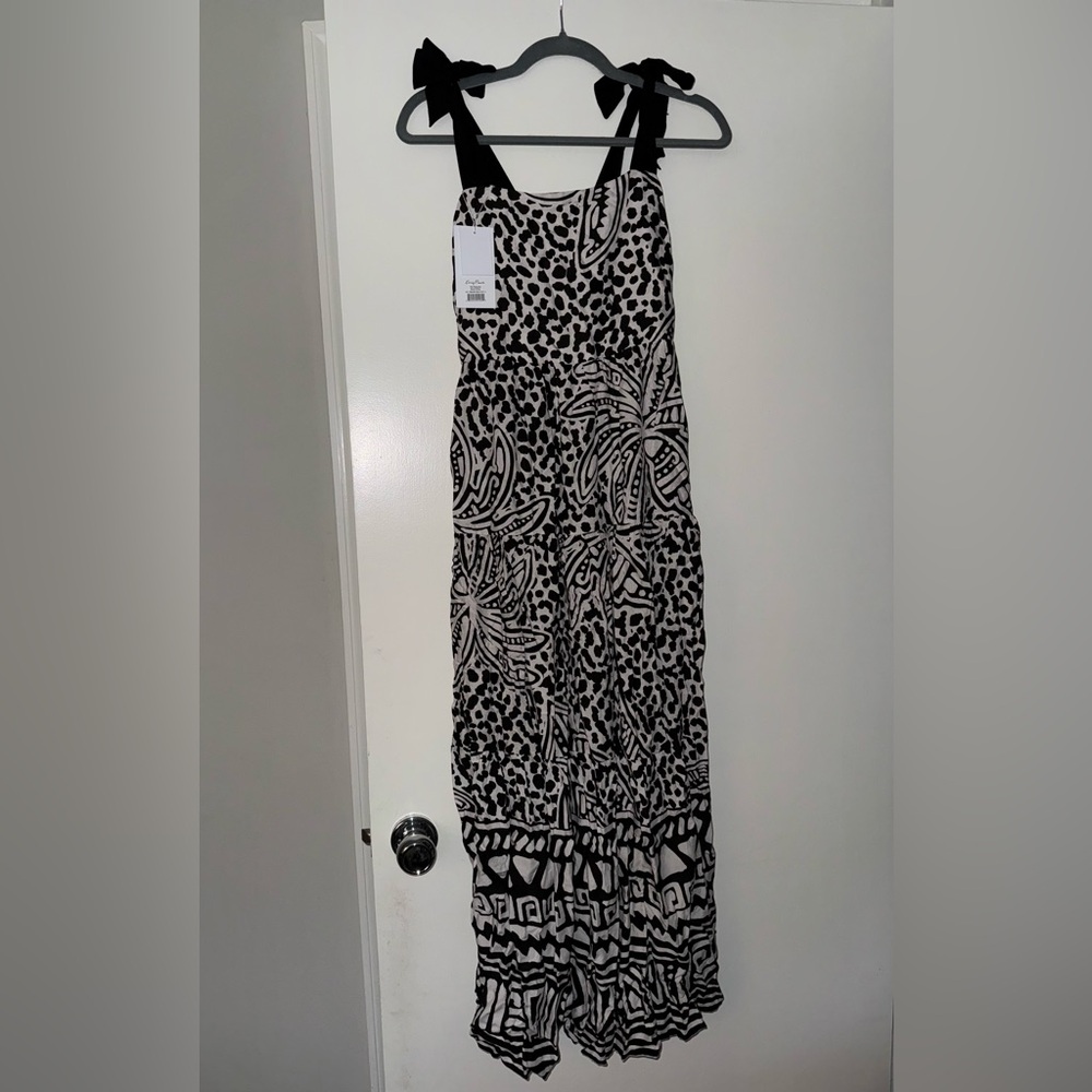 Kenny Flowers THE POLYNESIA RESORT DRESS 
Size: Small NWT